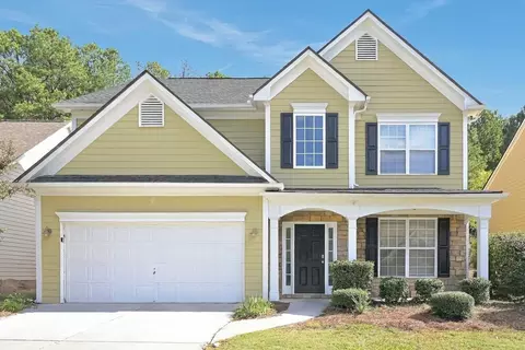 2934 Cooper Woods Ln, Loganville, GA 30052