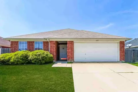 1615 Brookleaf Dr, Arlington, TX 76018