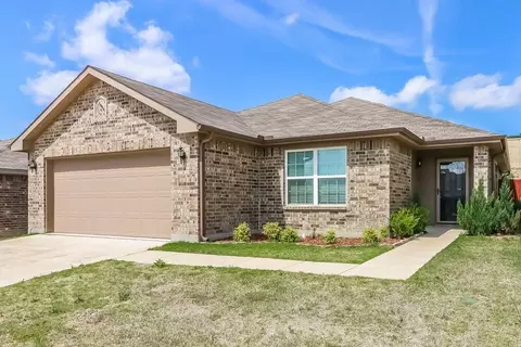 3132 Middleview Rd, Fort Worth, TX 76108