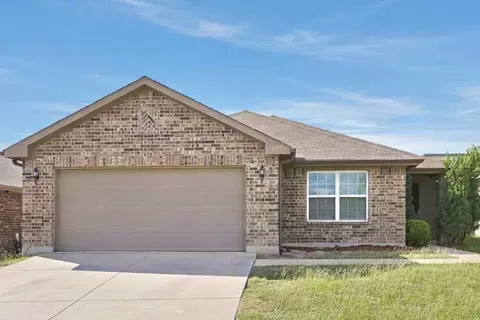 3132 Middleview Rd, Fort Worth, TX 76108