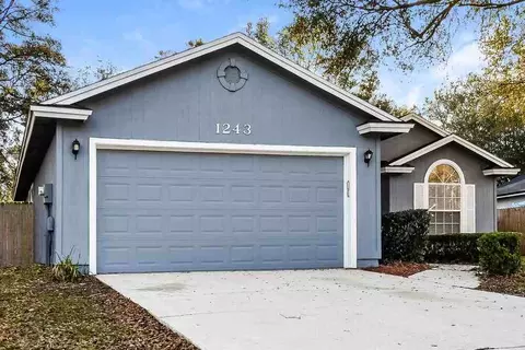 1243 Windy Willows Dr, Jacksonville, FL 32225