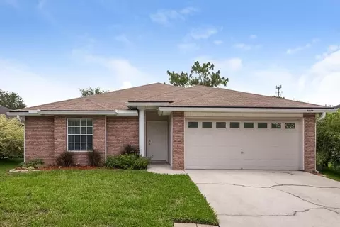 8073 Leafcrest Dr, Jacksonville, FL 32244