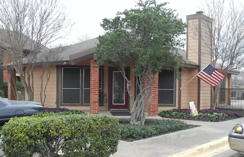 200 Robbie Ln, San Marcos, TX 78666