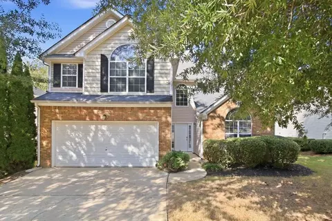 86 Saint Charles Pl, Sharpsburg, GA 30277