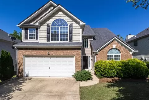 86 Saint Charles Pl, Sharpsburg, GA 30277