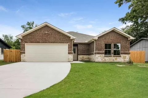 1219 Saturn Dr, Cedar Hill, TX 75104
