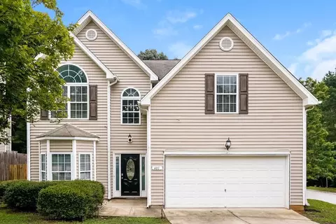 401 Pyracantha Dr, Holly Springs, NC 27540