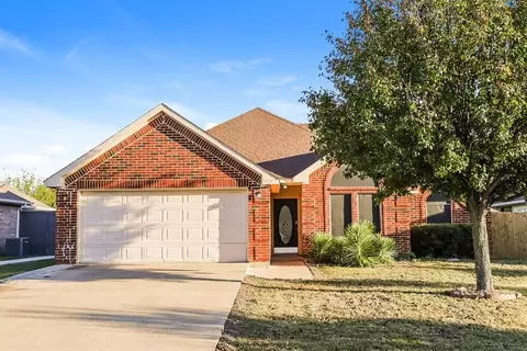 1232 Clay Ln, Seagoville, TX 75159