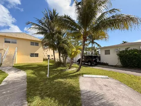 2525 Pierce St, Hollywood, FL 33020