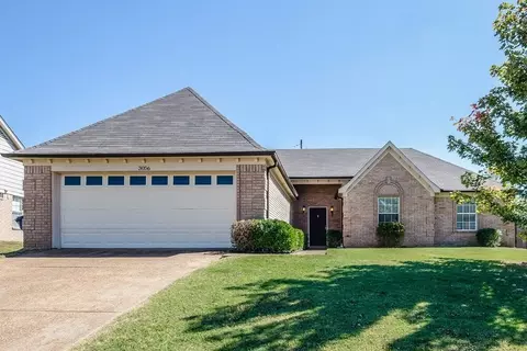 3056 Valley Green Ln, Lakeland, TN 38002