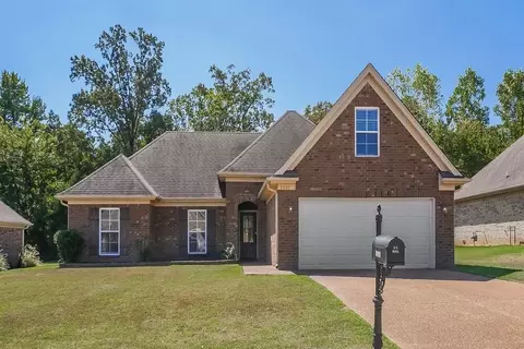 2639 Cherry Tree Dr, Southaven, MS 38672