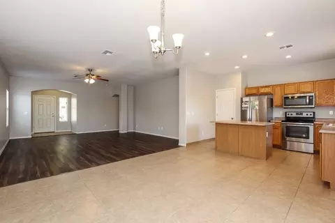 1608 S 80th Ln, Phoenix, AZ 85043 photo 4