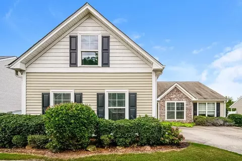 3896 Pine Village Pl, Loganville, GA 30052