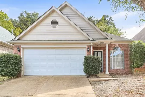 6883 Show Boat Ln, Cordova, TN 38018