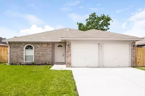 1817 Wren Dr, League City, TX 77573