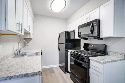 3537 Towne Point Rd, Chesapeake, VA 23321 photo 2