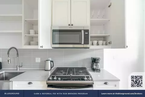 3 Tingey Sq SE, Washington, DC 20003 photo 9