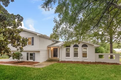 1983 Red Oak Rd, Norcross, GA 30071