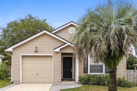 11214 Mikris Dr S, Jacksonville, FL 32225