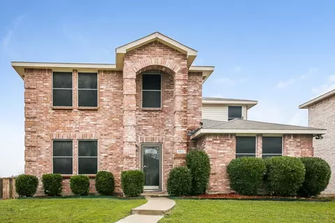 3032 Picket Fence Dr, Lancaster, TX 75134