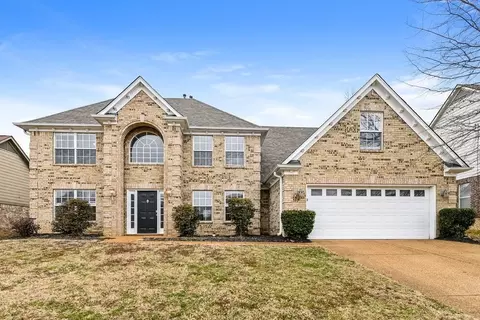 105 Whispering Creek Dr, Oakland, TN 38060