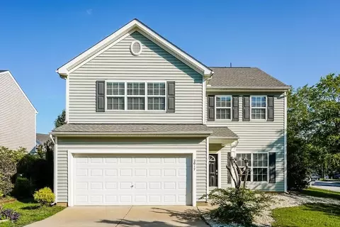 2017 Sterling Hill Dr, Fuquay Varina, NC 27526