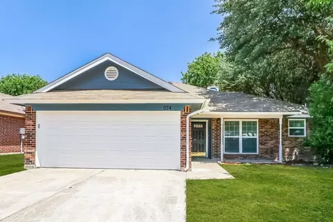 1124 W Hills Ter, Saginaw, TX 76179