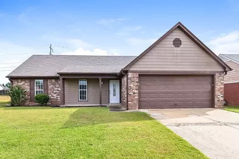6314 Oak Run Dr E, Olive Branch, MS 38654