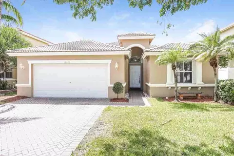 18616 SW 16th St, Pembroke Pines, FL 33029