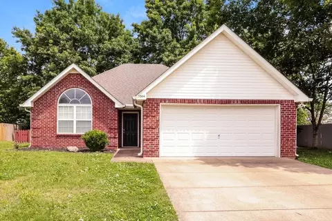 7004 Bridgewater Dr, Smyrna, TN 37167