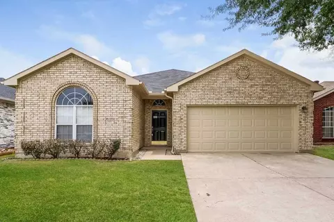 3507 Cydnie Ann Ct, Arlington, TX 76014