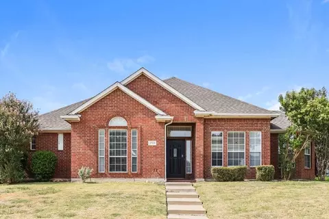 2725 Running Duke Dr, Carrollton, TX 75006