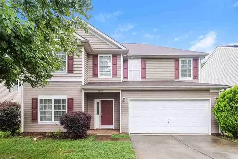 3809 Caldwell Ridge Pkwy, Charlotte, NC 28213