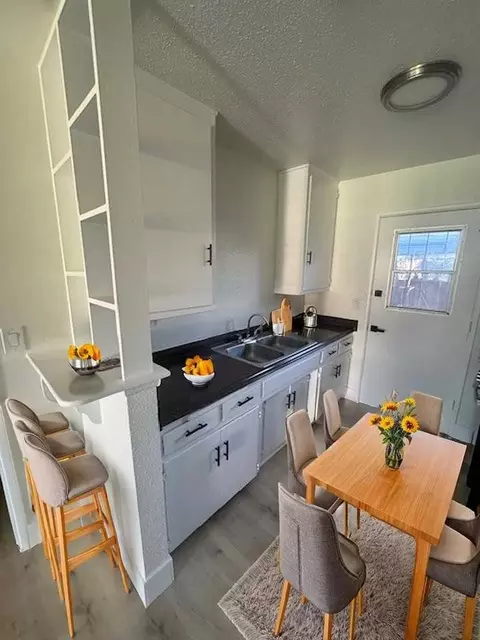 9661 Maureen Dr, Garden Grove, CA 92841