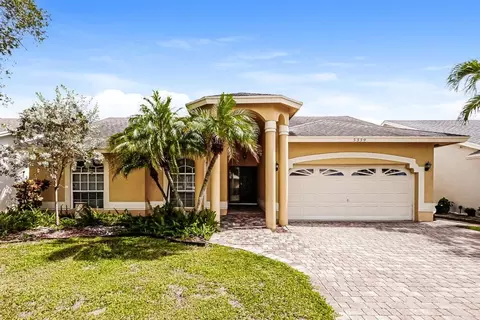 5339 NW 99th Ln, Coral Springs, FL 33076
