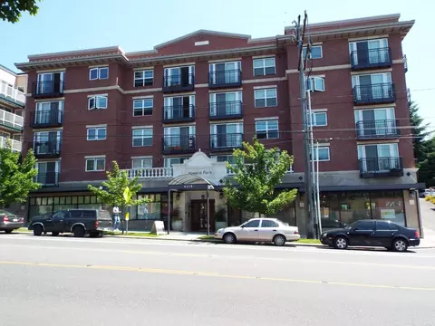 4218 Stone Way N, Seattle, WA 98103