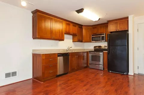 4218 Stone Way N, Seattle, WA 98103