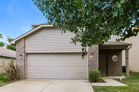 10189 Blue Sky Dr, Avon, IN 46123