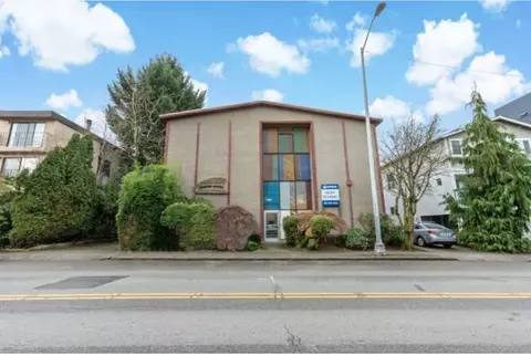 5515 15th Ave NE #202, Seattle, WA 98105