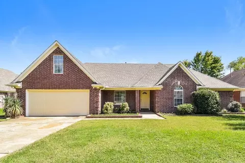 6906 Greyhawk Cv N, Olive Branch, MS 38654