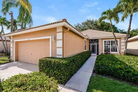 13542 Weyburne Dr, Delray Beach, FL 33446