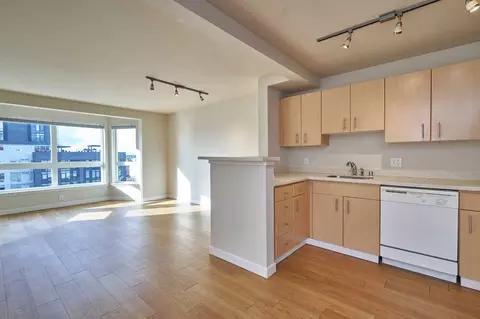 2515 4th Ave, Seattle, WA 98121 photo 6