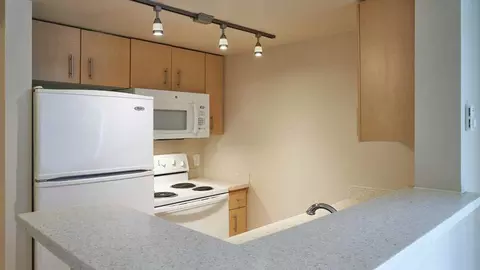 2515 4th Ave, Seattle, WA 98121 photo 12