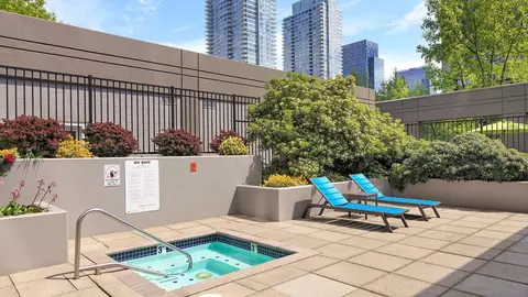 2515 4th Ave, Seattle, WA 98121 photo 30