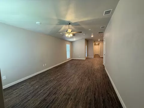 509 E 21st St, Wolfforth, TX 79382
