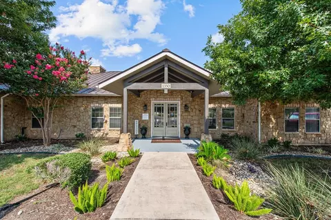 1350 Sadler Dr, San Marcos, TX 78666 photo 2