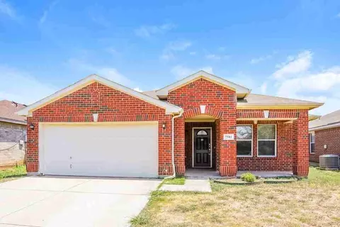 7501 Grass Valley Trl, Fort Worth, TX 76123