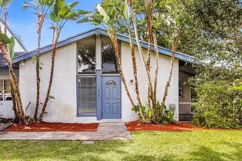 7161 W Sunrise Blvd, Plantation, FL 33313