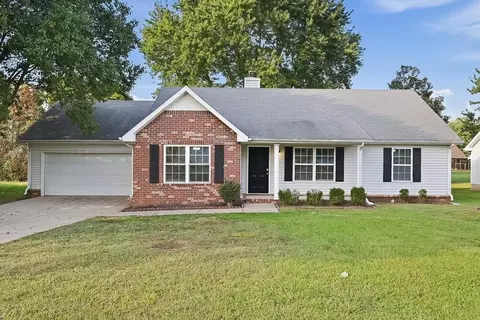 2918 Weybridge Dr, Murfreesboro, TN 37128