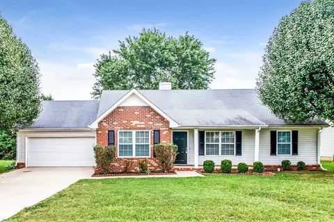 2918 Weybridge Dr, Murfreesboro, TN 37128